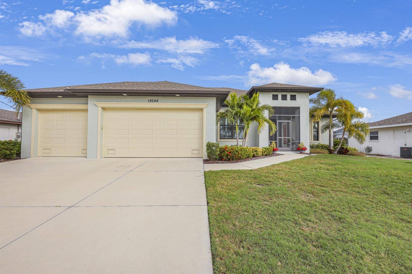 Port Charlotte, FL 33948,19246 MOORE HAVEN CT
