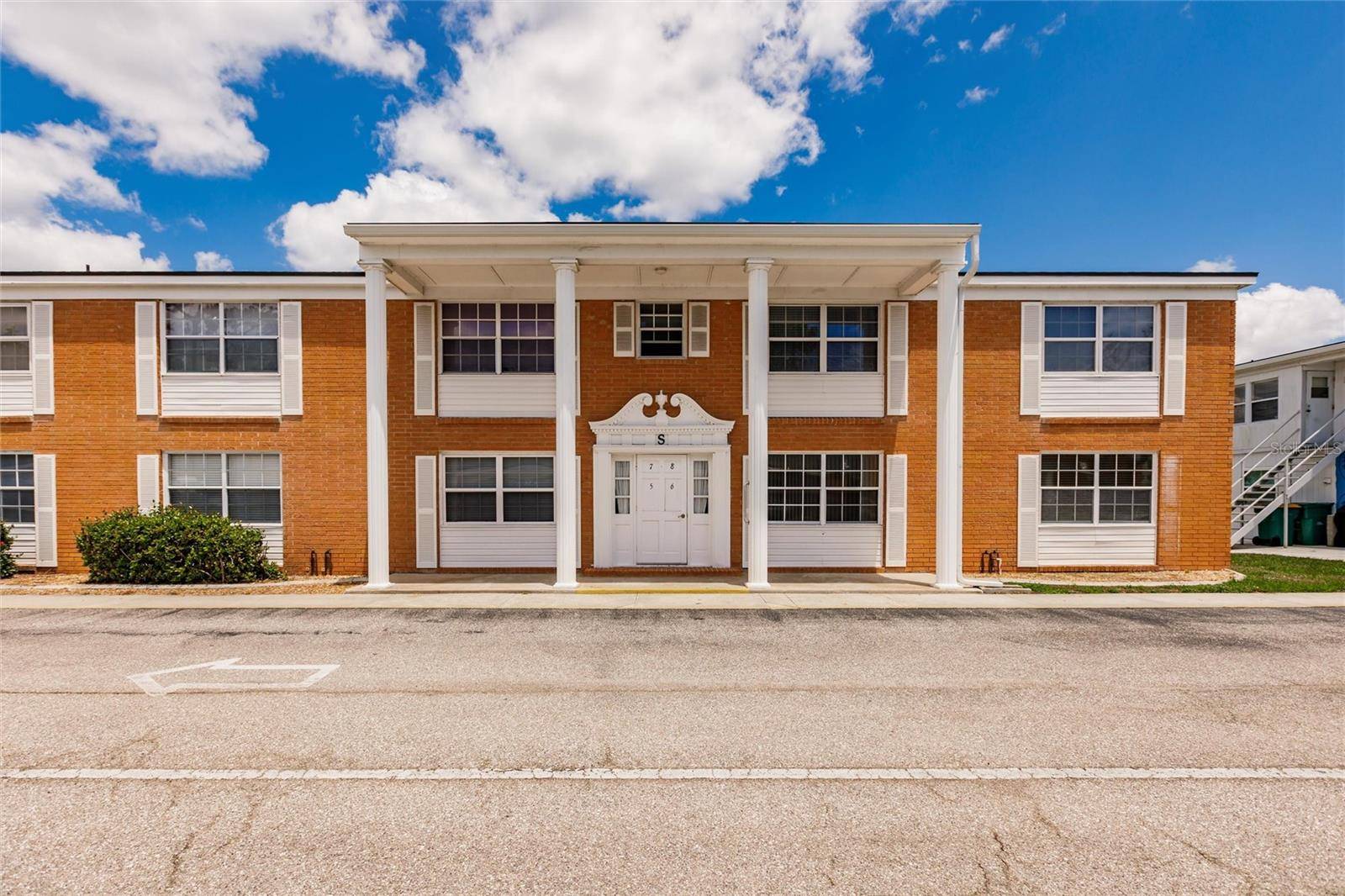 Port Charlotte, FL 33952,4158 TAMIAMI TRAIL #S-6