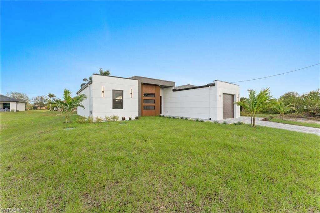 Lehigh Acres, FL 33974,727 COLYER ST E