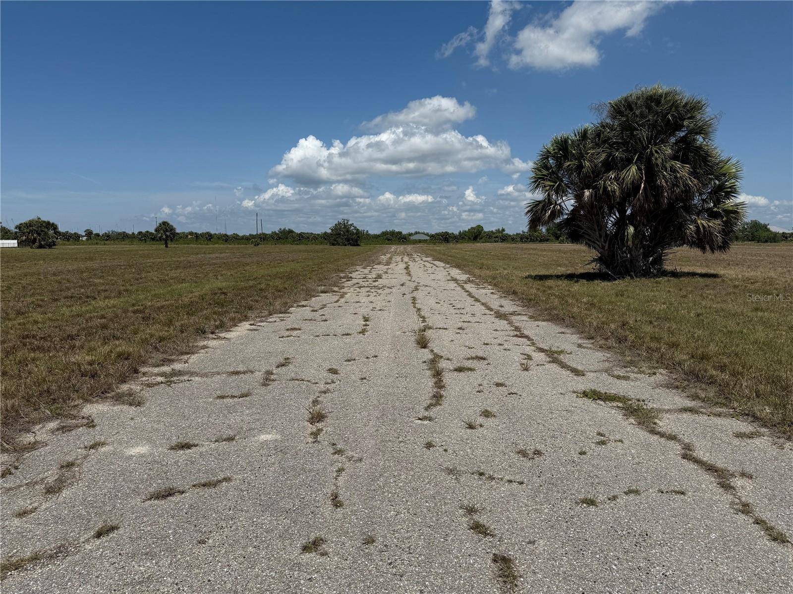 Placida, FL 33946,24 HEMLOCK DR