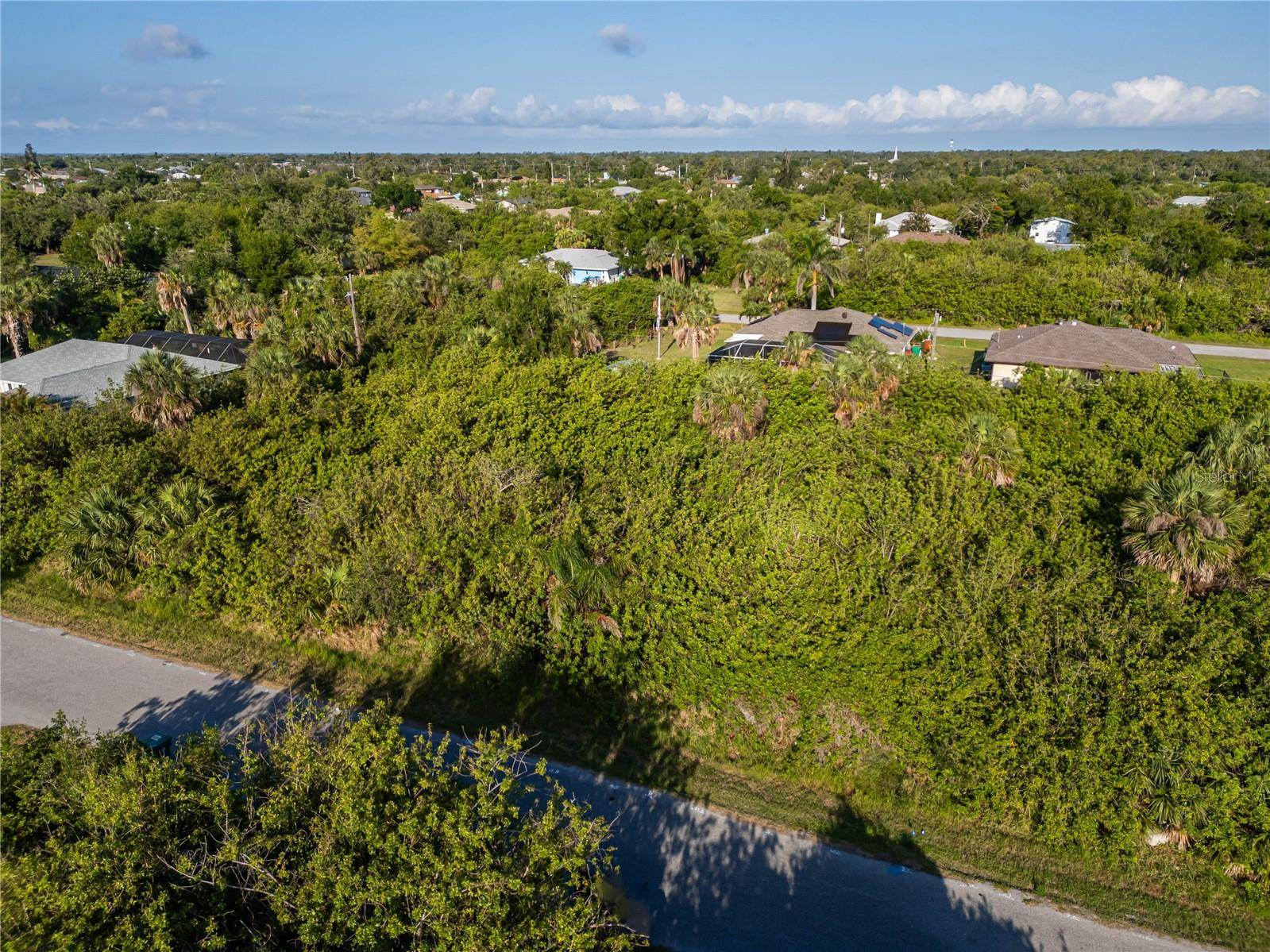 Port Charlotte, FL 33948,138 EDGEMERE ST NW