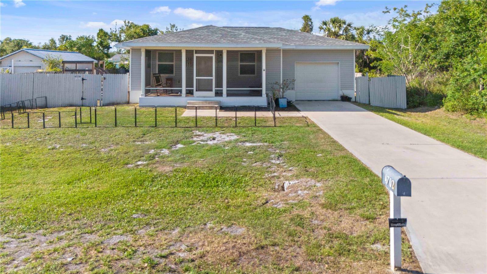 Punta Gorda, FL 33982,4702 WESTWOOD DR