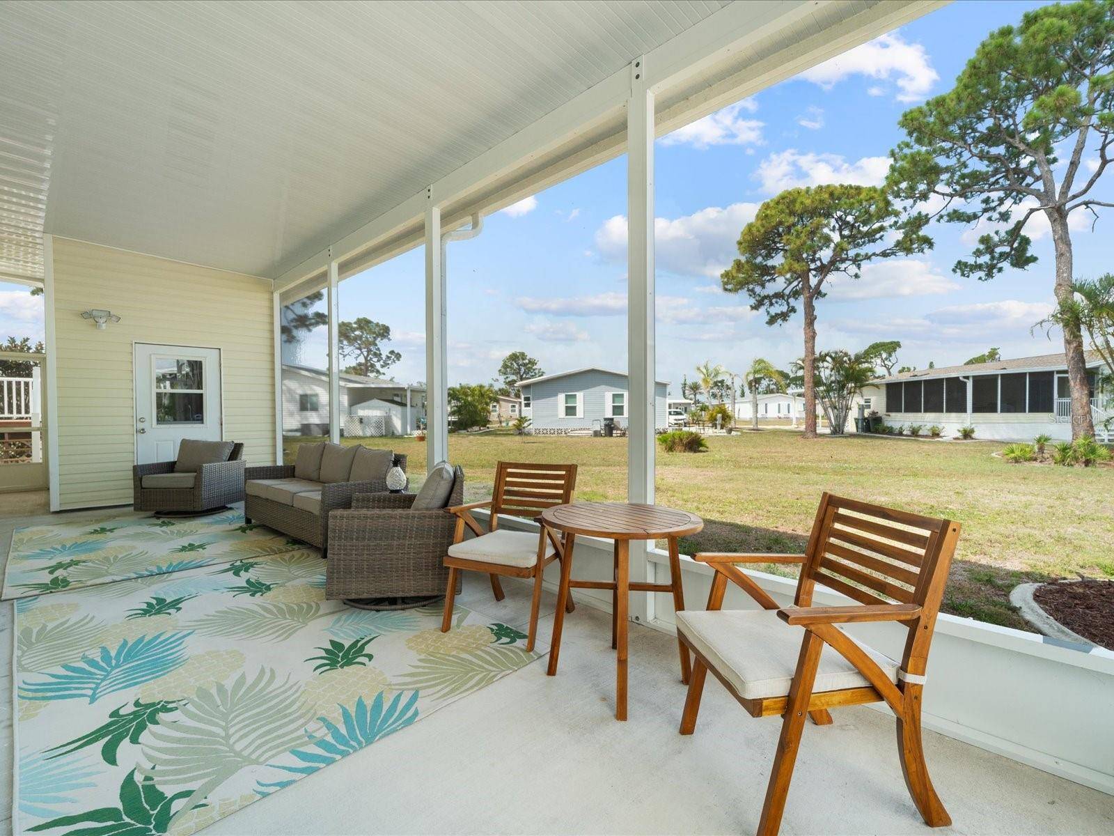 Englewood, FL 34224,9182 PINEHAVEN WAY