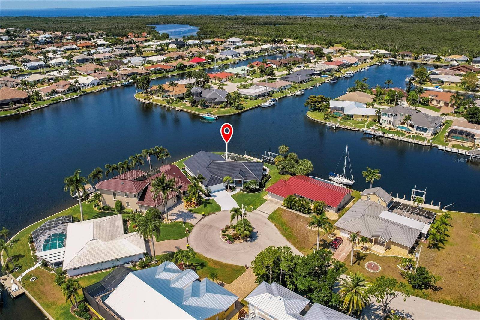 Punta Gorda, FL 33950,261 VENEZIA CT