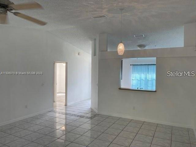 Deltona, FL 32725,626 NARDELLO DR