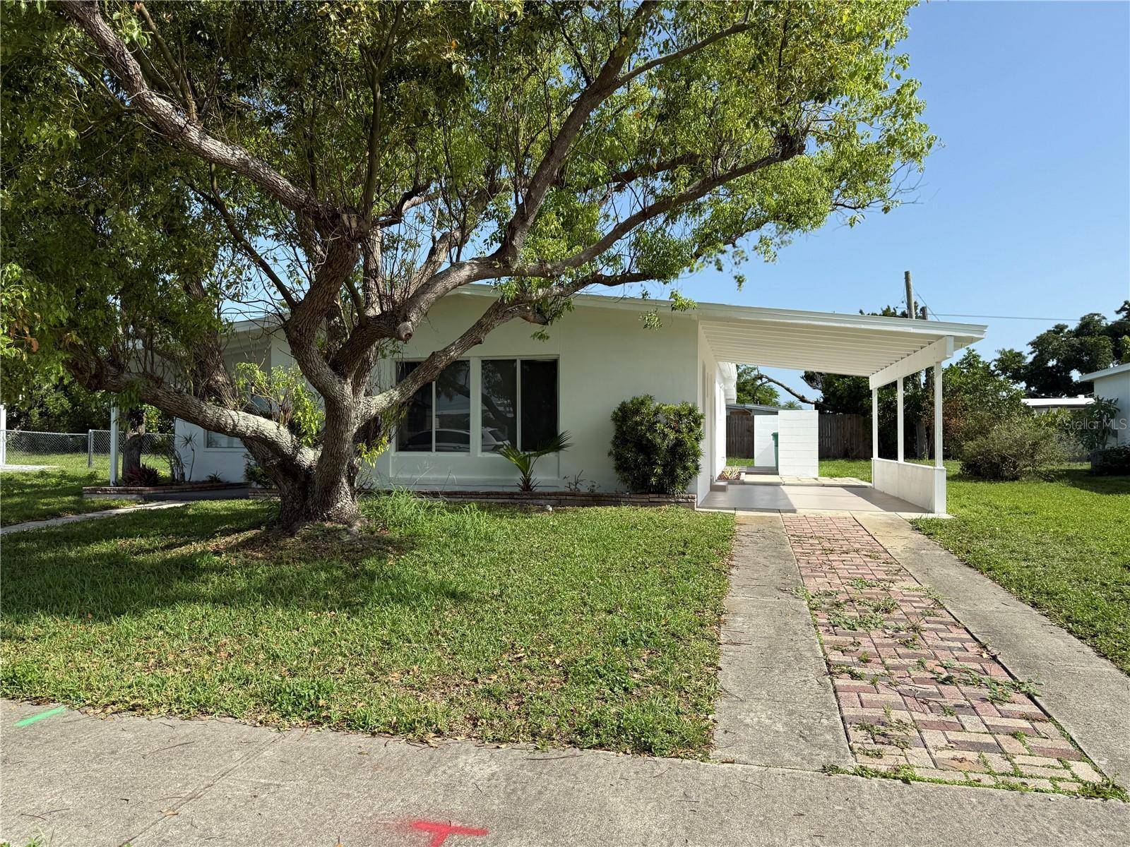 Port Charlotte, FL 33952,21899 CELLINI AVE