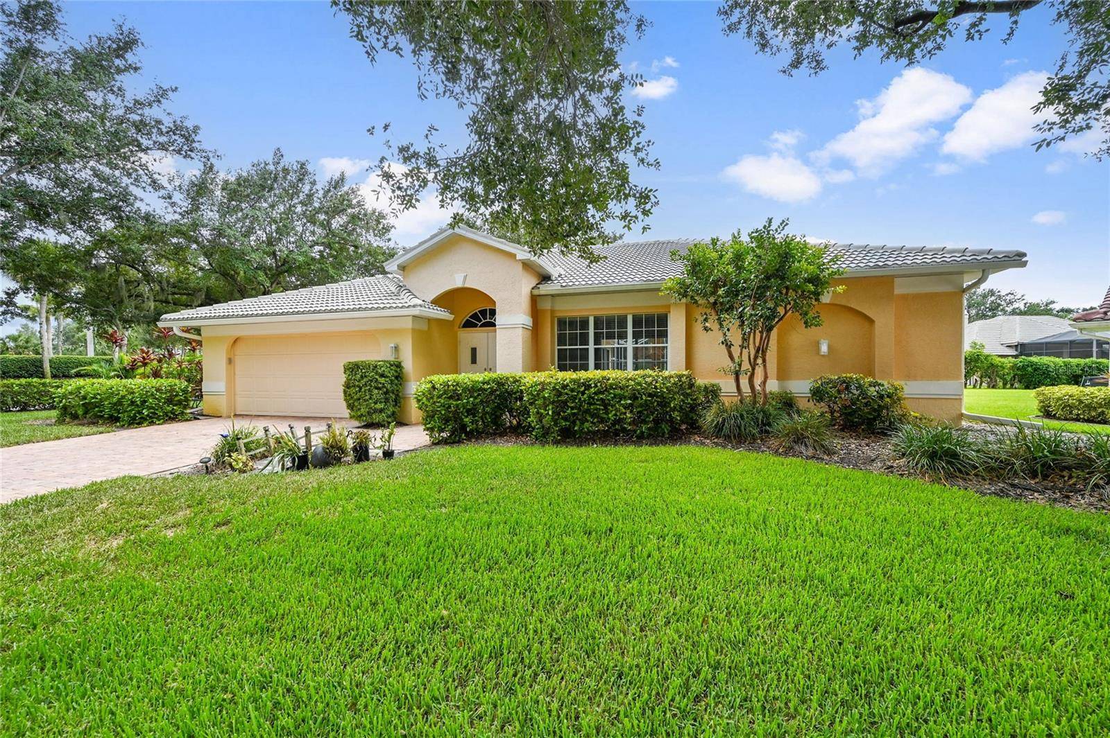 Fort Myers, FL 33913,11810 WOODSHIRE CIR