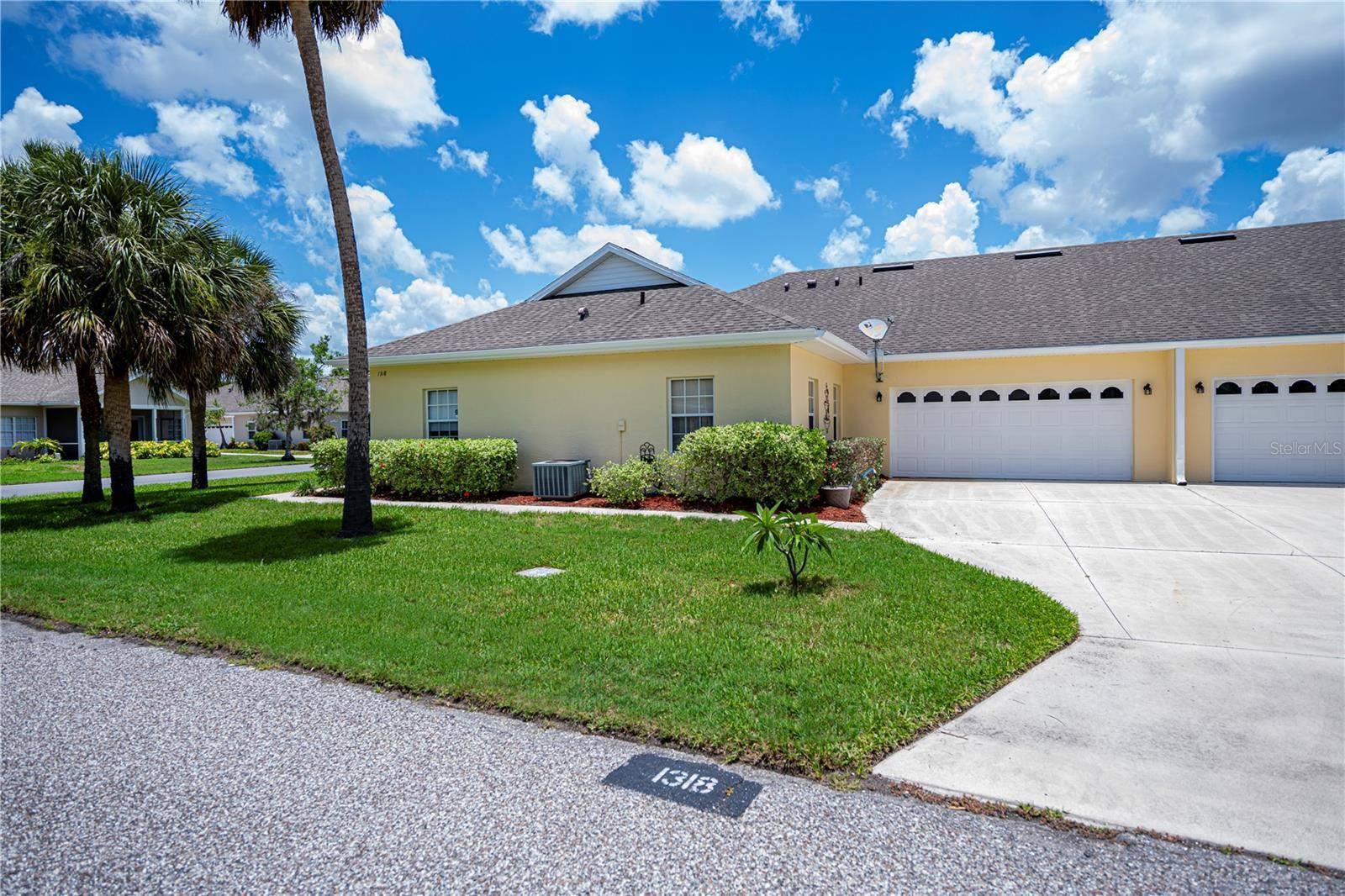 Port Charlotte, FL 33948,1318 RED OAK LN