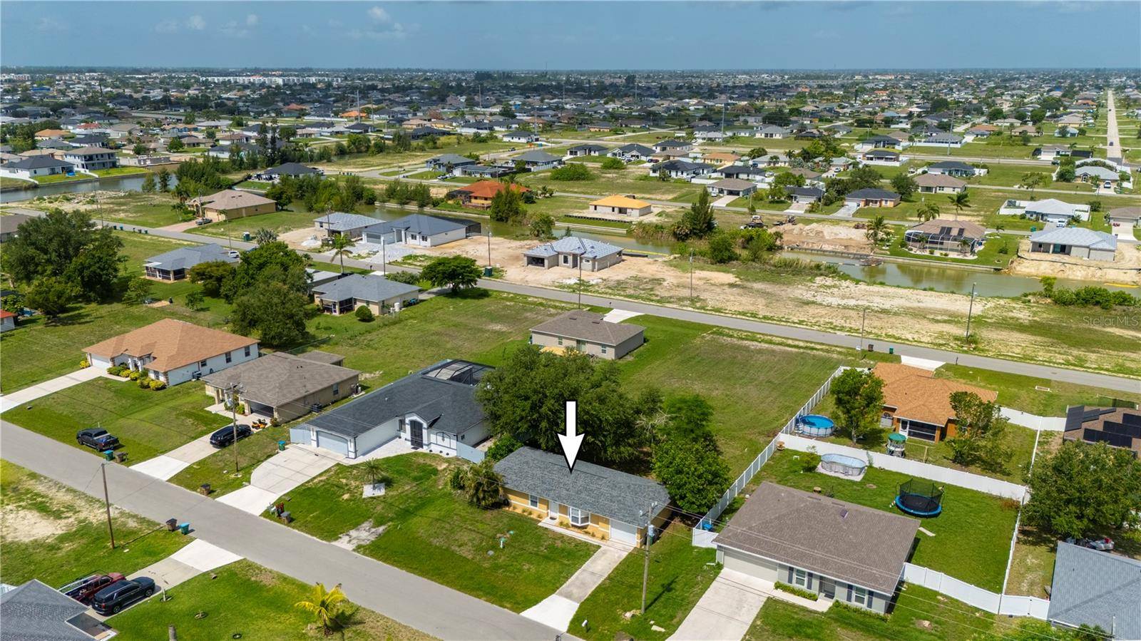 Cape Coral, FL 33909,1006 NE 6TH AVE