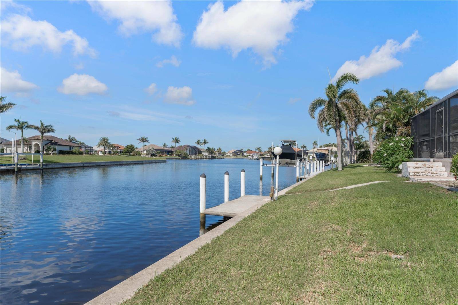 Punta Gorda, FL 33950,531 MADRID BLVD