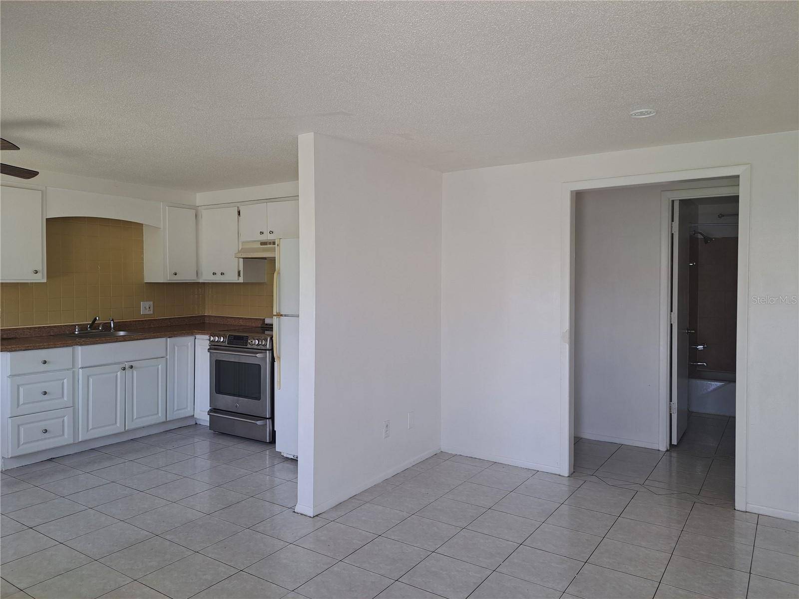 Englewood, FL 34224,1625 SHADOW LN #2