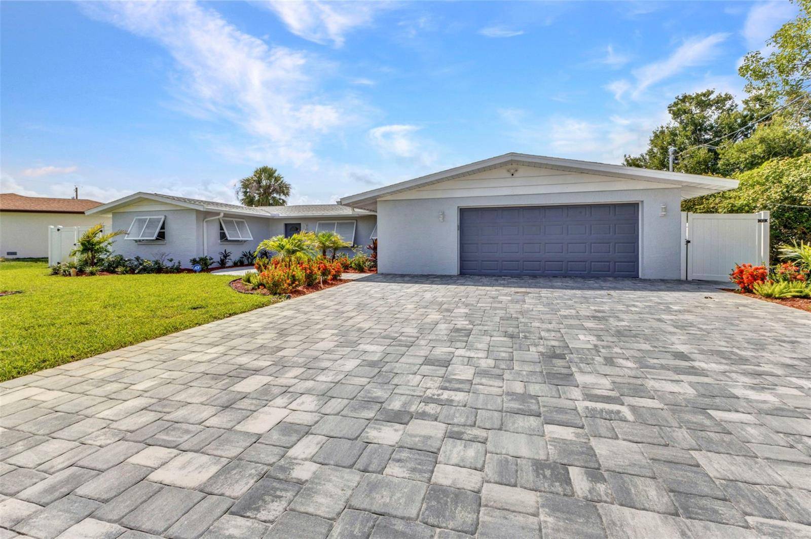 Port Charlotte, FL 33952,4244 HARBOR BLVD