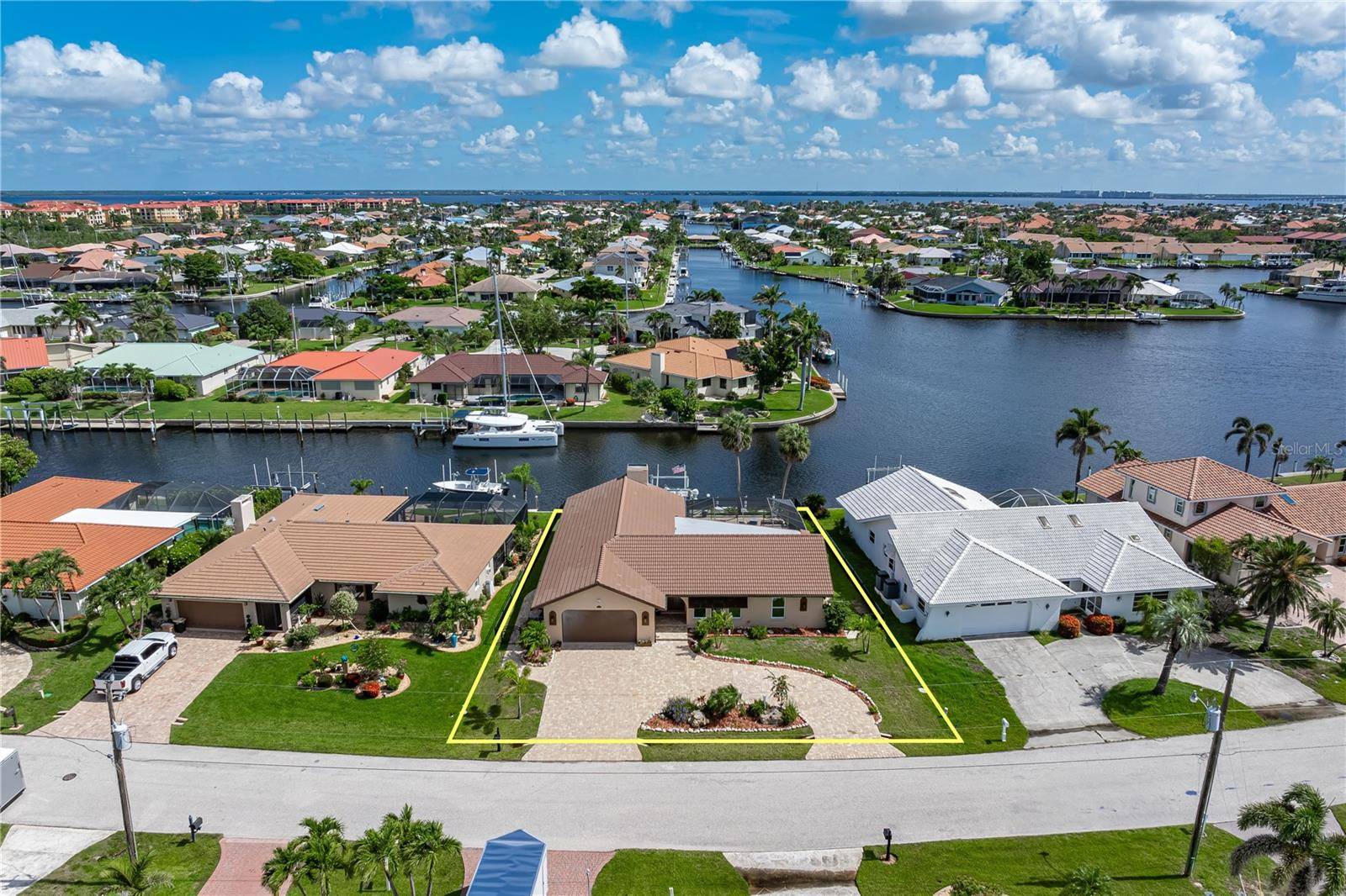 Punta Gorda, FL 33950,2814 LA MANCHA CT