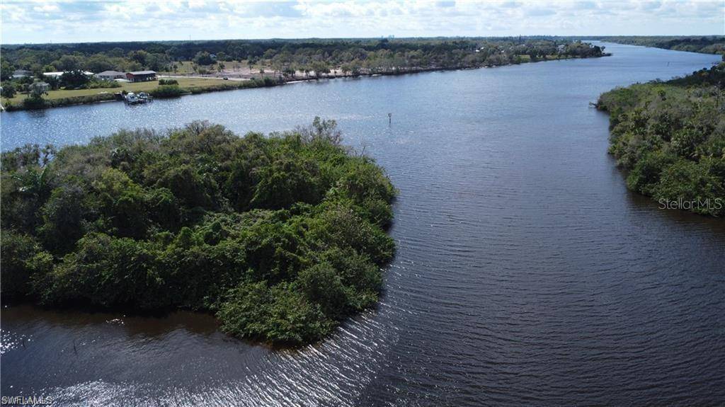 Alva, FL 33920,ISLAND
