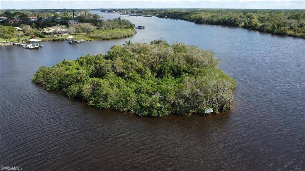 Alva, FL 33920,ISLAND