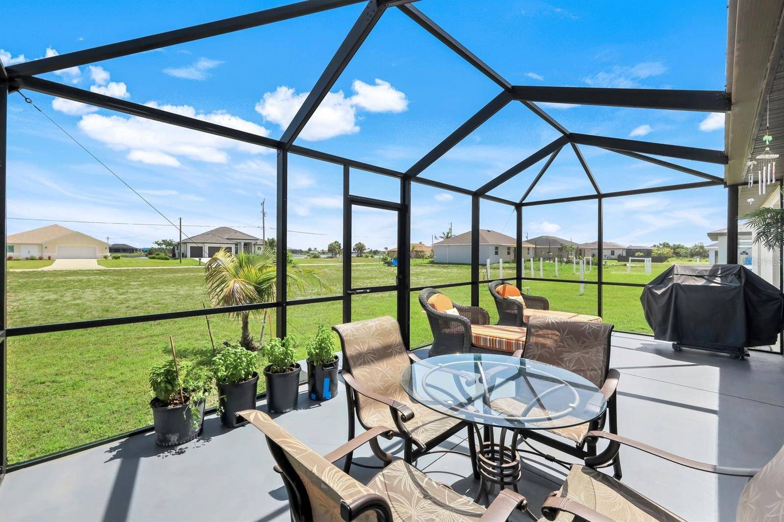 Cape Coral, FL 33993,4321 NW 34TH LN
