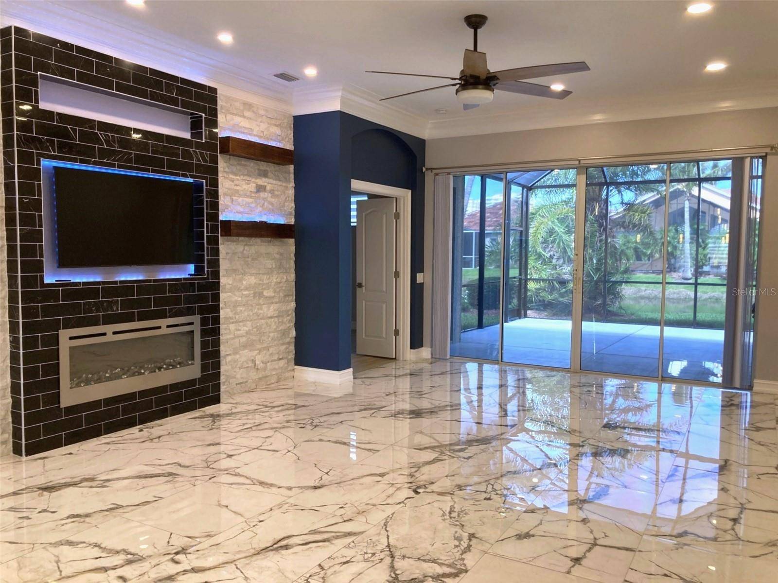 Palmetto, FL 34221,303 11TH AVE E