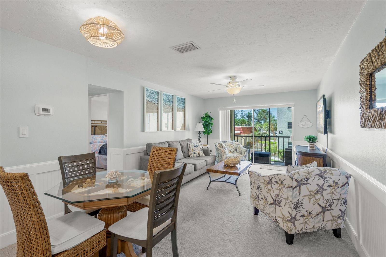 Siesta Key, FL 34242,915 BEACH RD #215