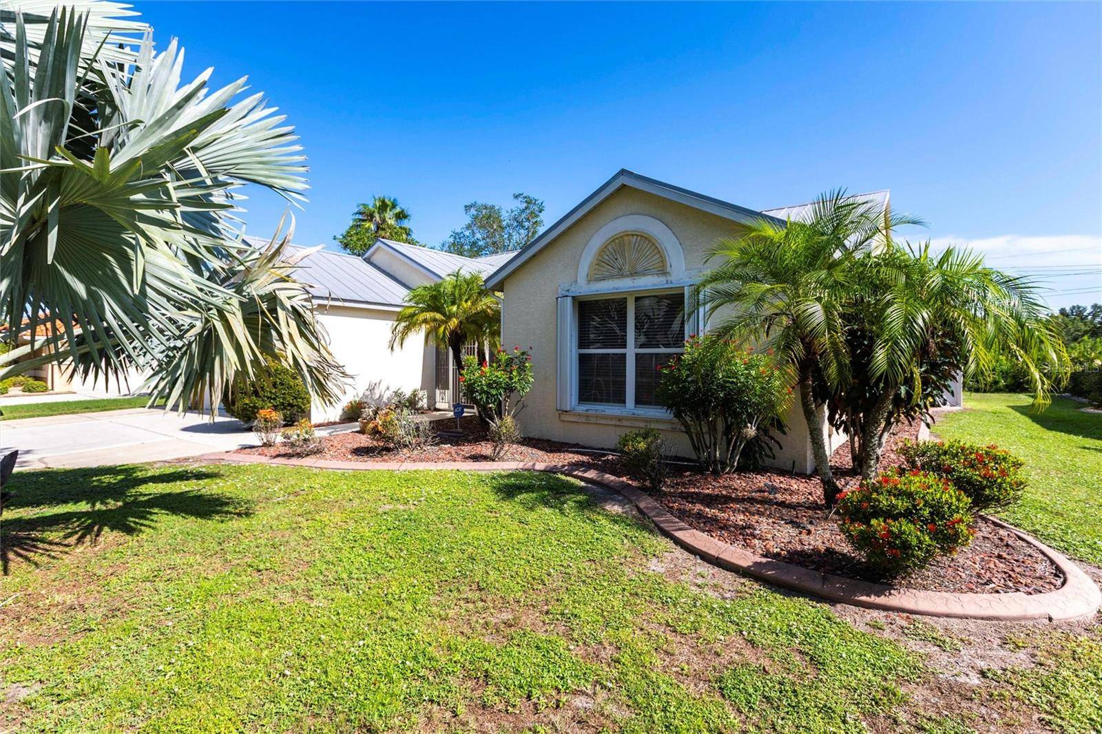 Punta Gorda, FL 33983,27102 HARBOUR OAKS BLVD