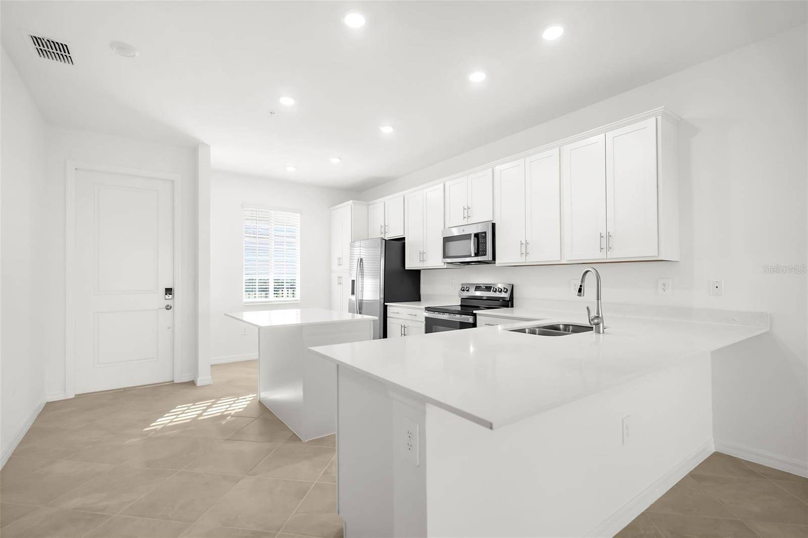 Venice, FL 34293,17565 OPAL SAND DR #403