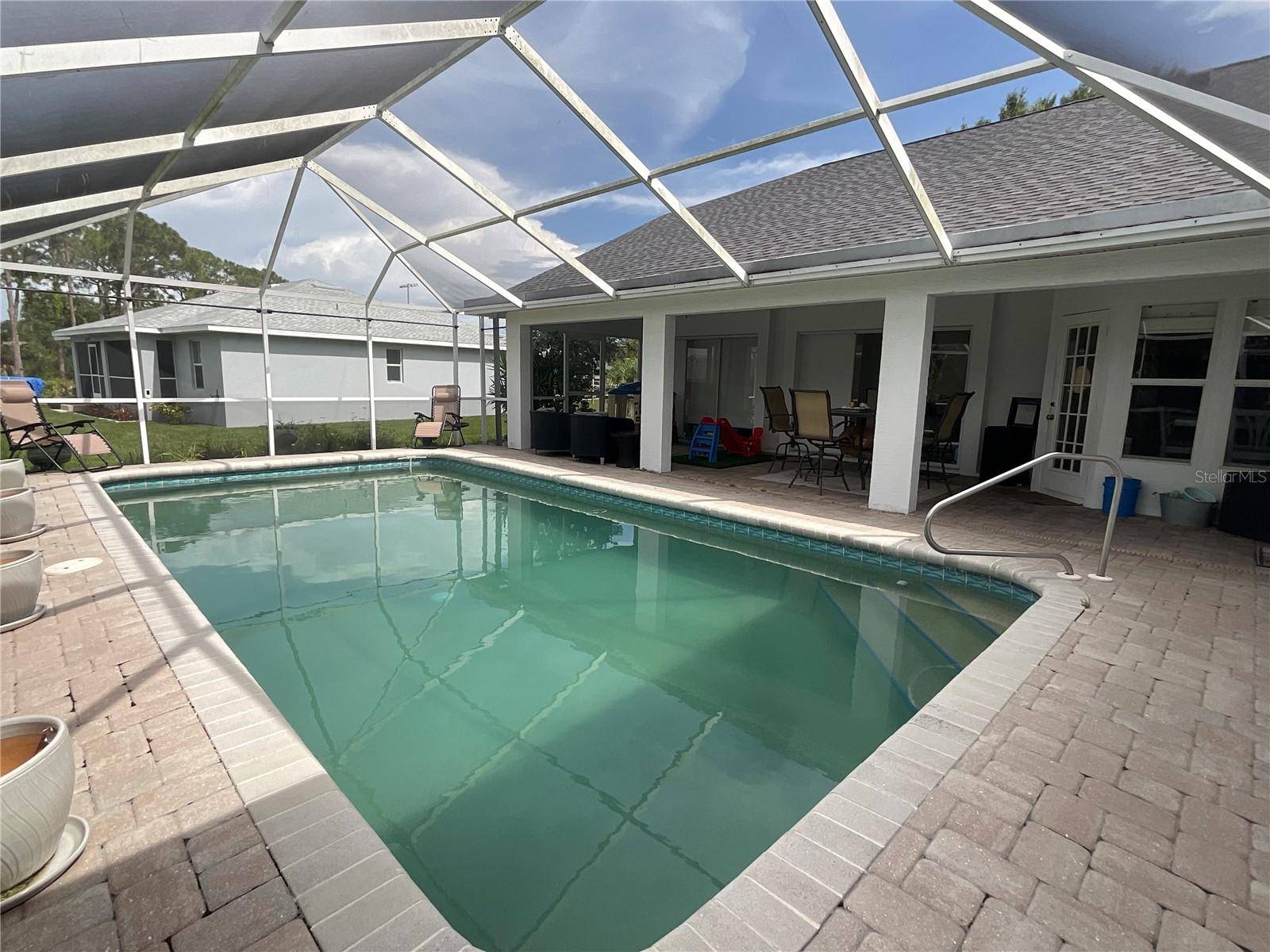 Englewood, FL 34224,1040 BAY HARBOR DR