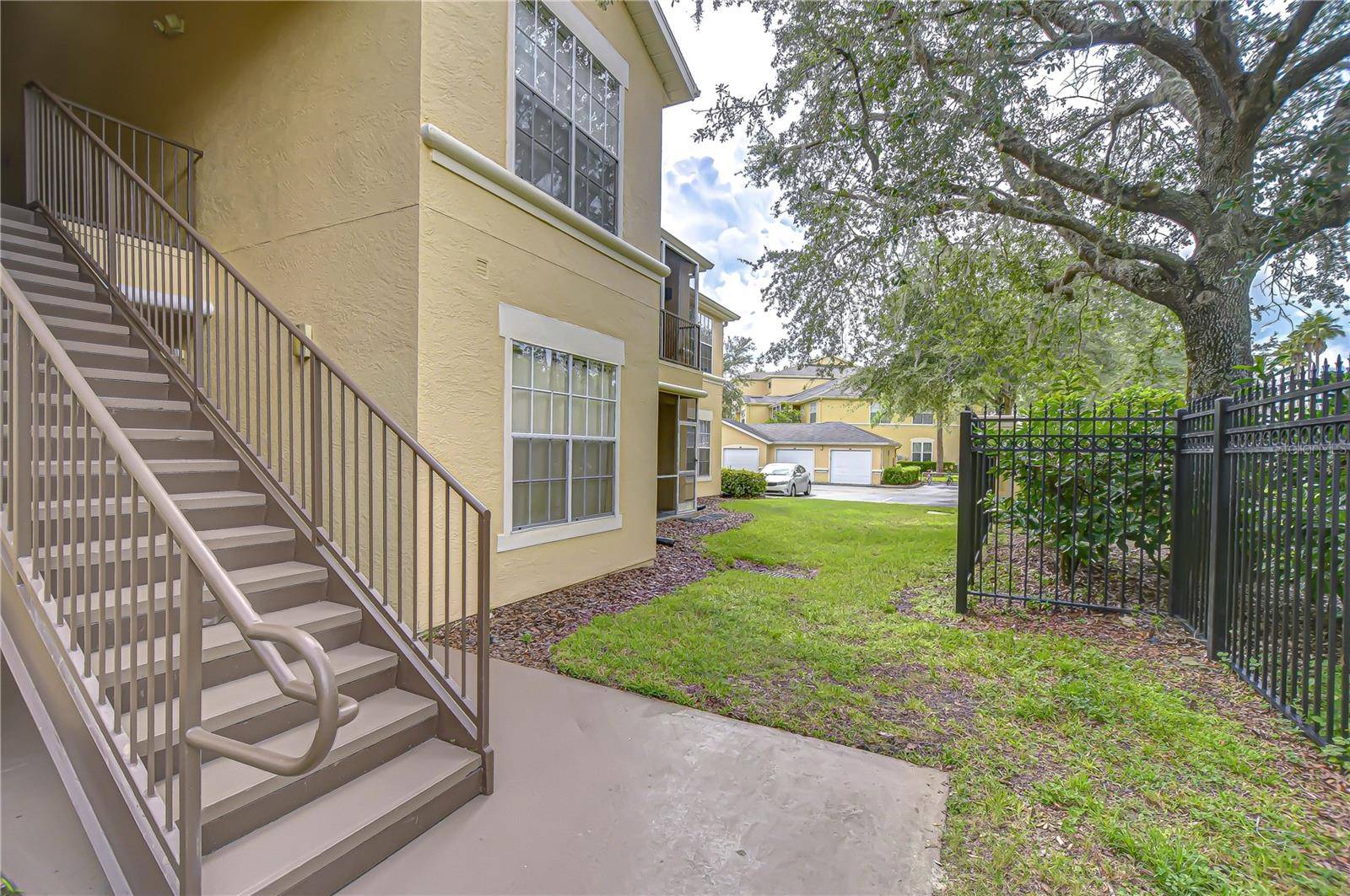 Tampa, FL 33647,5125 PALM SPRINGS BLVD #11202