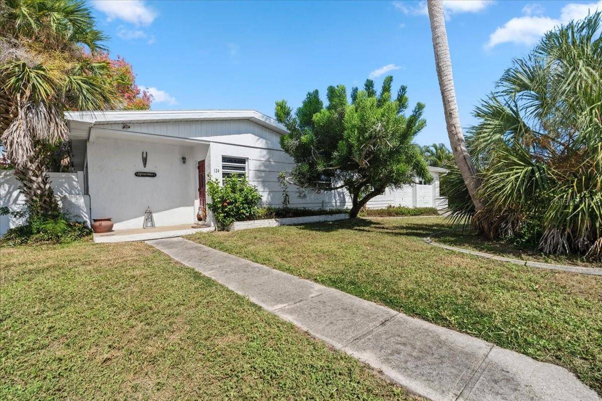 Port Charlotte, FL 33952,124 LELAND SE