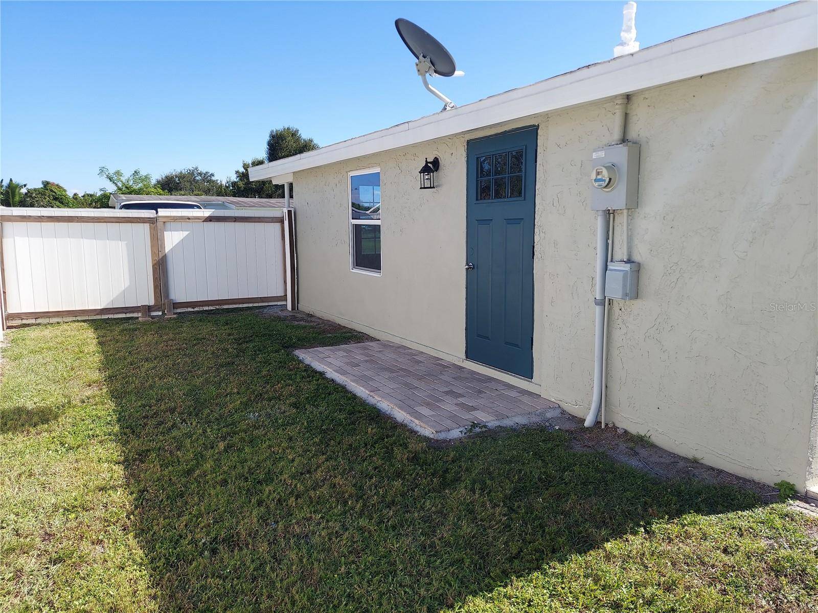 Port Charlotte, FL 33952,3165 CRESTWOOD DR