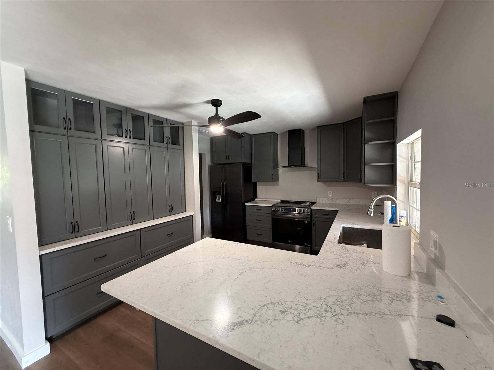 North Fort Myers, FL 33903,51 LAGOON DR