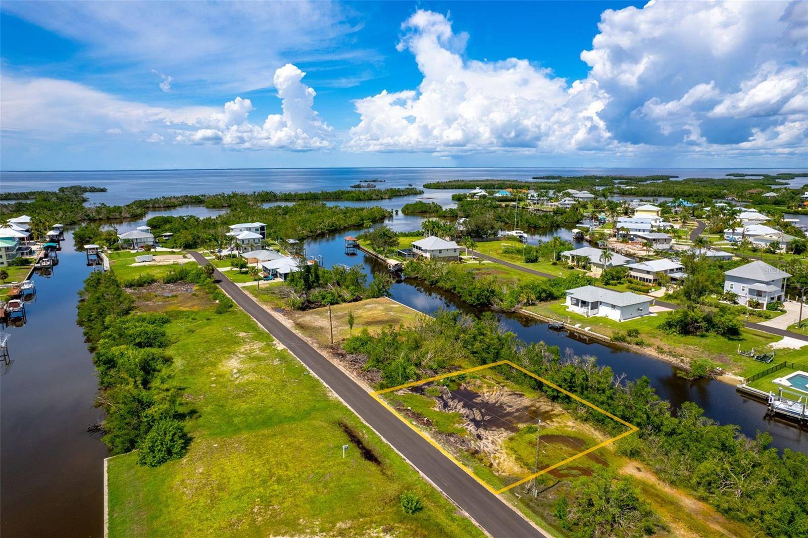 Punta Gorda, FL 33955,24220 BLACKBEARD BLVD