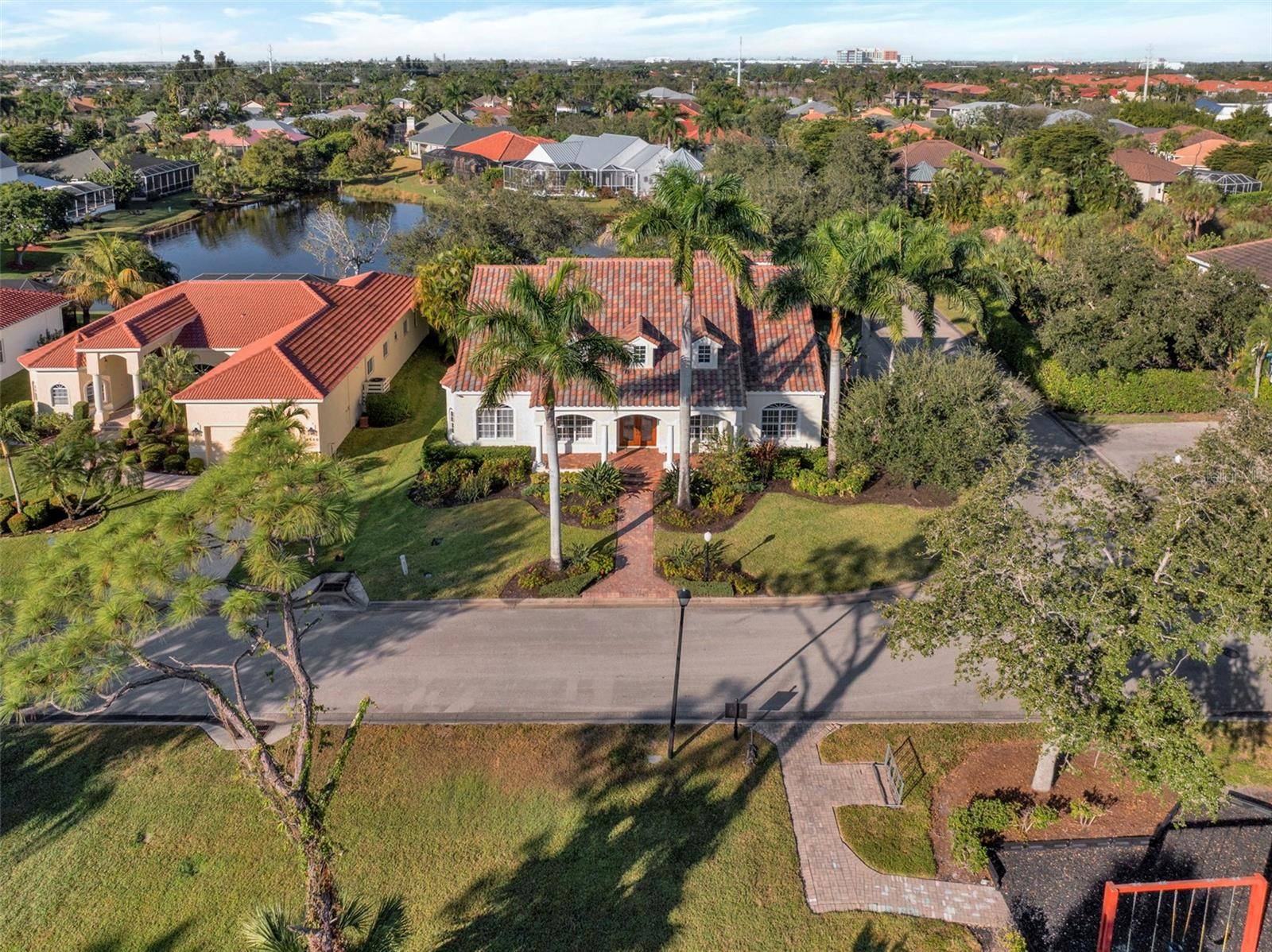 Fort Myers, FL 33908,8642 S LAKE CIR