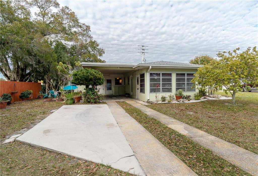 Venice, FL 34285,737 CYPRESS AVE