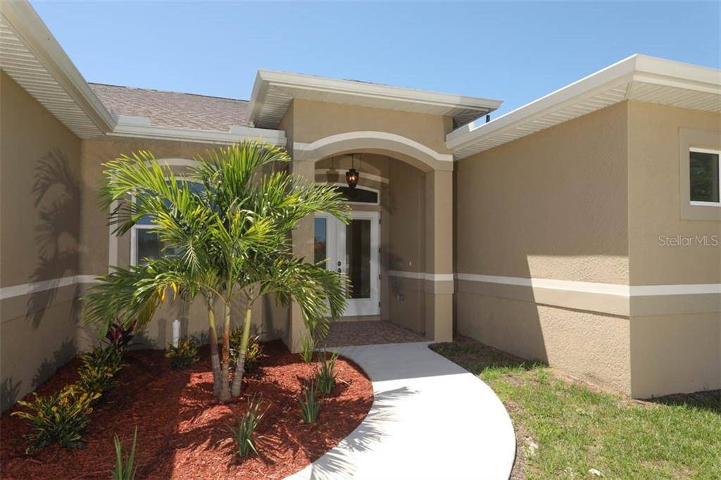 Port Charlotte, FL 33981,15610 SEAFOAM CIR