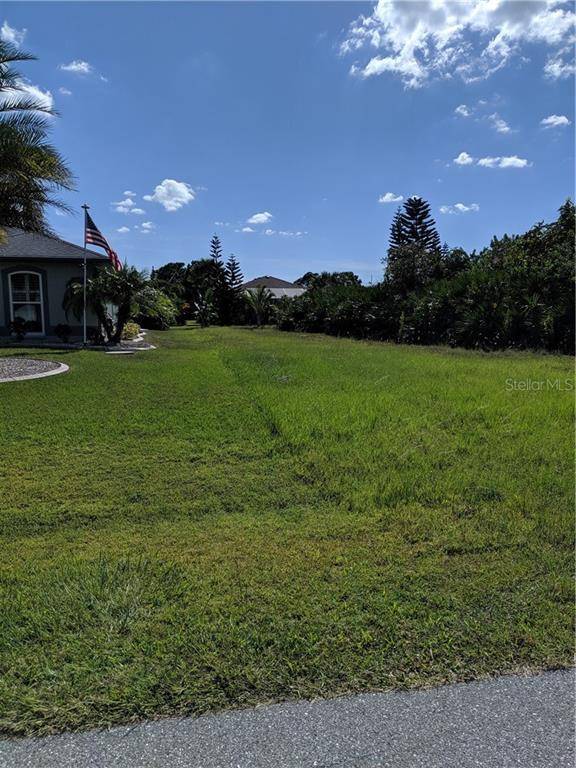 Rotonda West, FL 33947,217 ALBATROSS RD