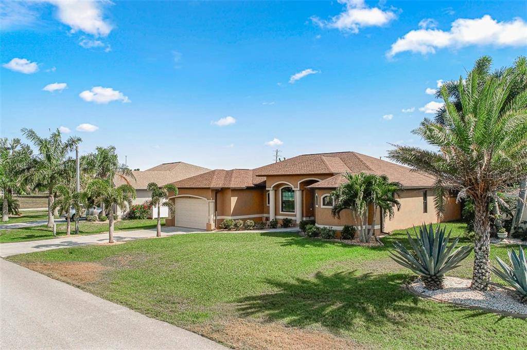 Rotonda West, FL 33947,4 WHITE MARSH LN