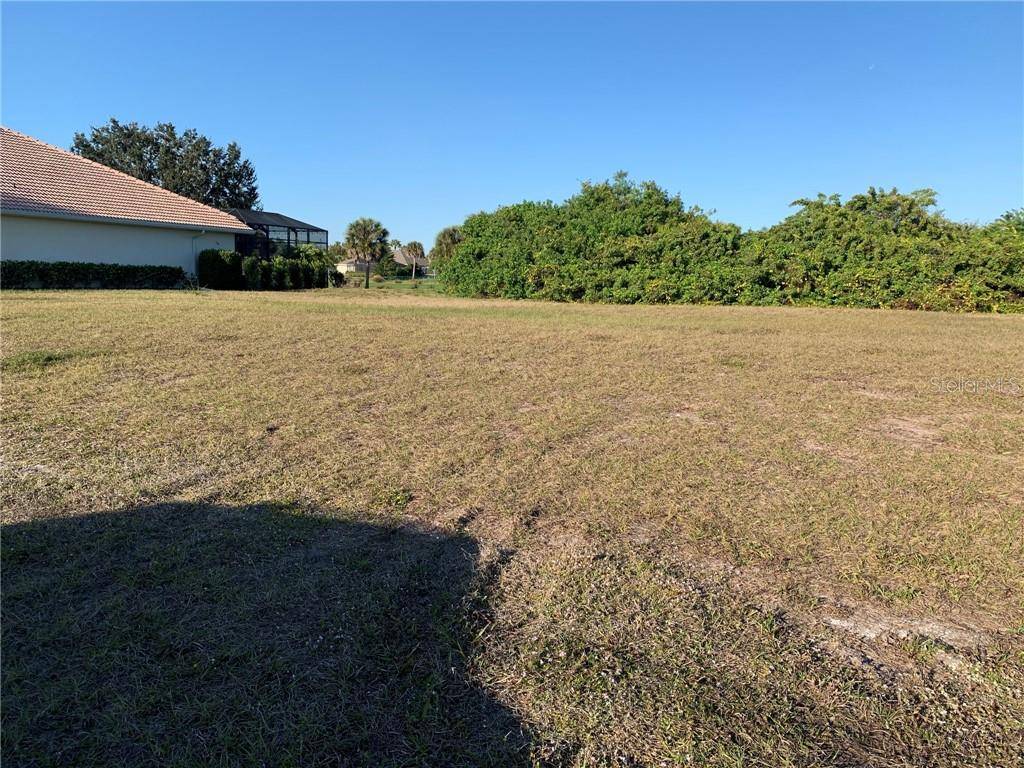 Rotonda West, FL 33947,74 FAIRWAY RD