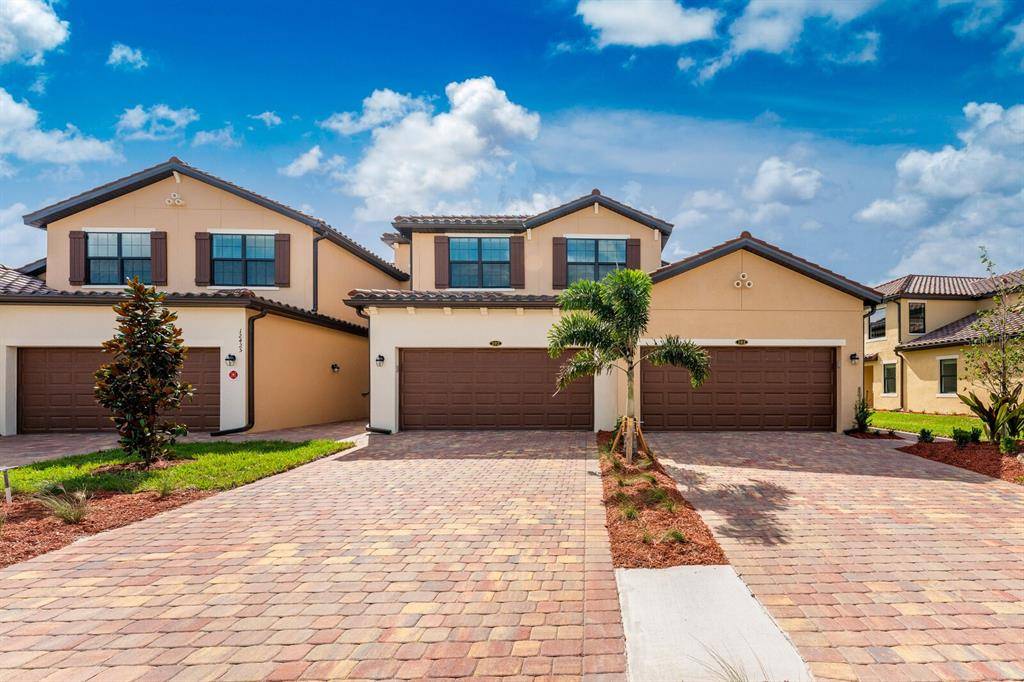 Venice, FL 34293,12425 GHIBERTI CIR #102