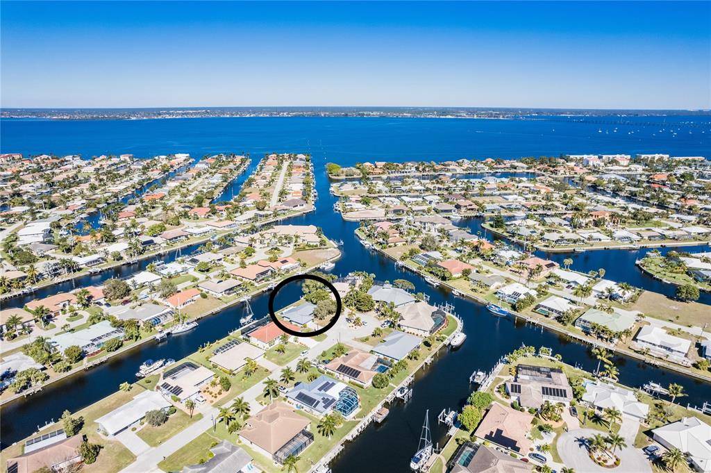 Punta Gorda, FL 33950,2424 ROSA LN