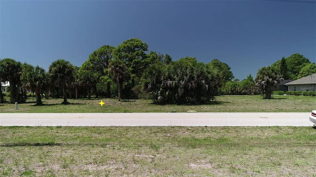 Rotonda West, FL 33947,846 ROTONDA CIR