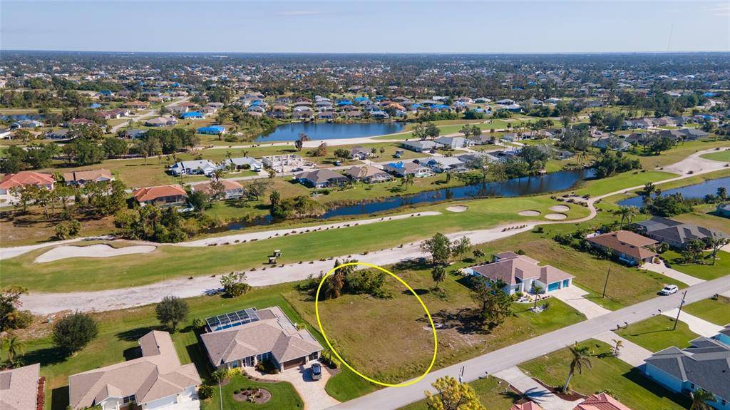 Rotonda West, FL 33947,38 FAIRWAY RD