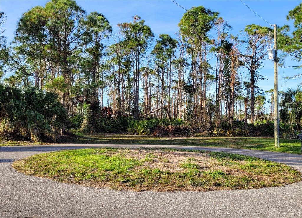 Placida, FL 33946,8 BIGHT LN