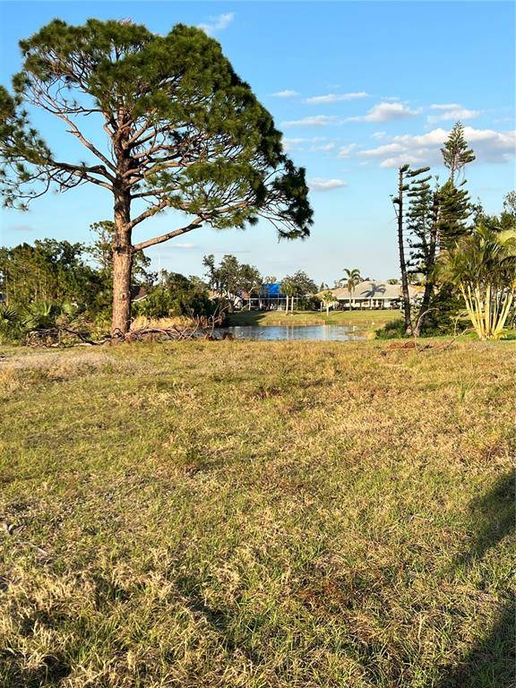 Rotonda West, FL 33947,4 SPORTSMAN CIR