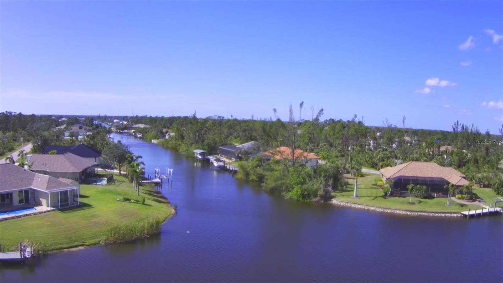 Port Charlotte, FL 33981,15650 APPLEWHITE CIR