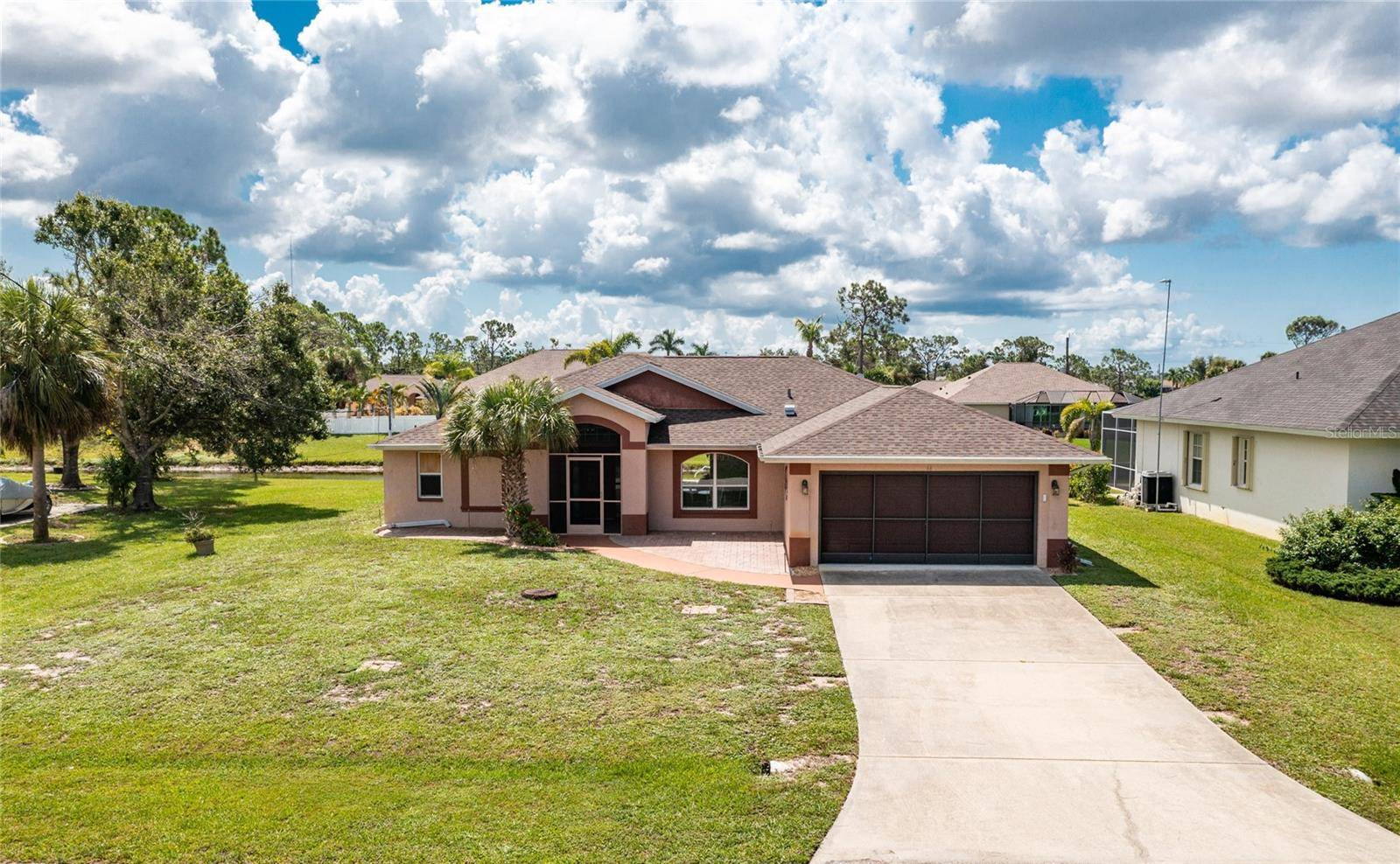 Rotonda West, FL 33947,44 LONG MEADOW LN