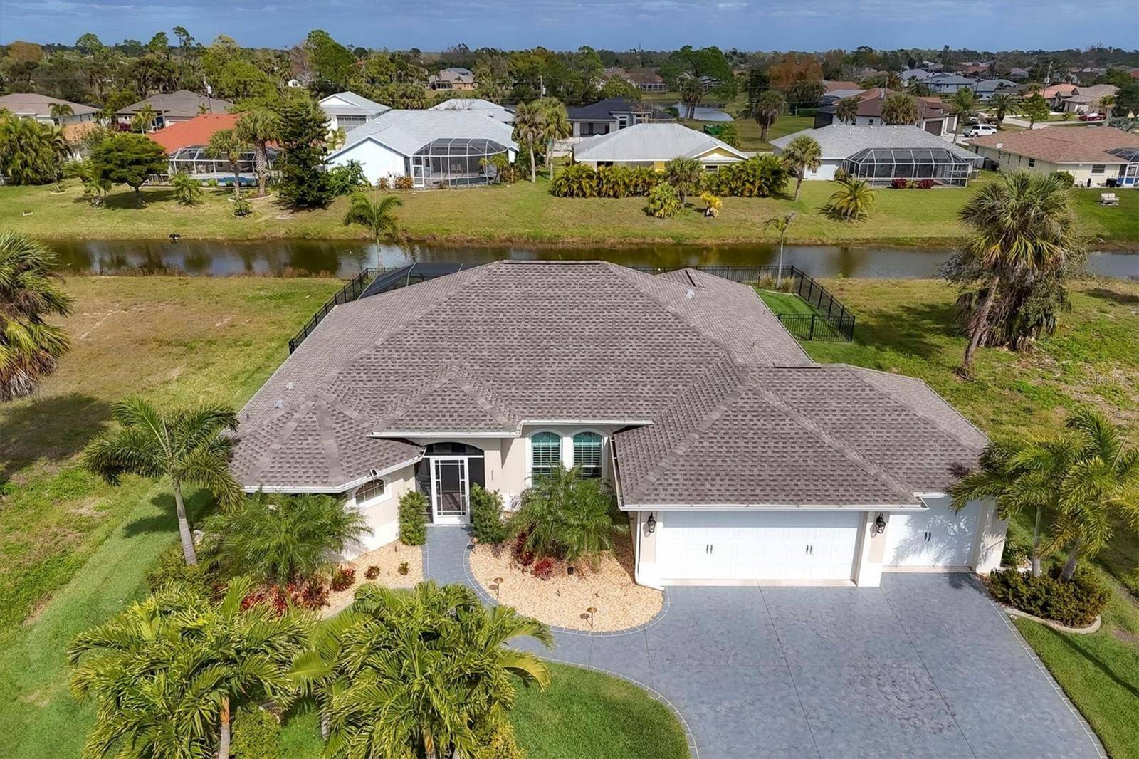 Rotonda West, FL 33947,37 SPORTSMAN CIR