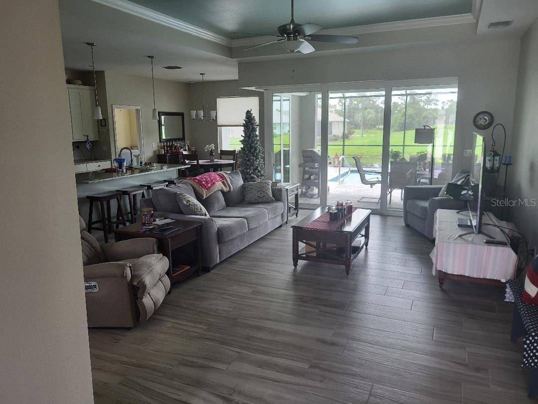 Rotonda West, FL 33947,48 LONG MEADOW LN