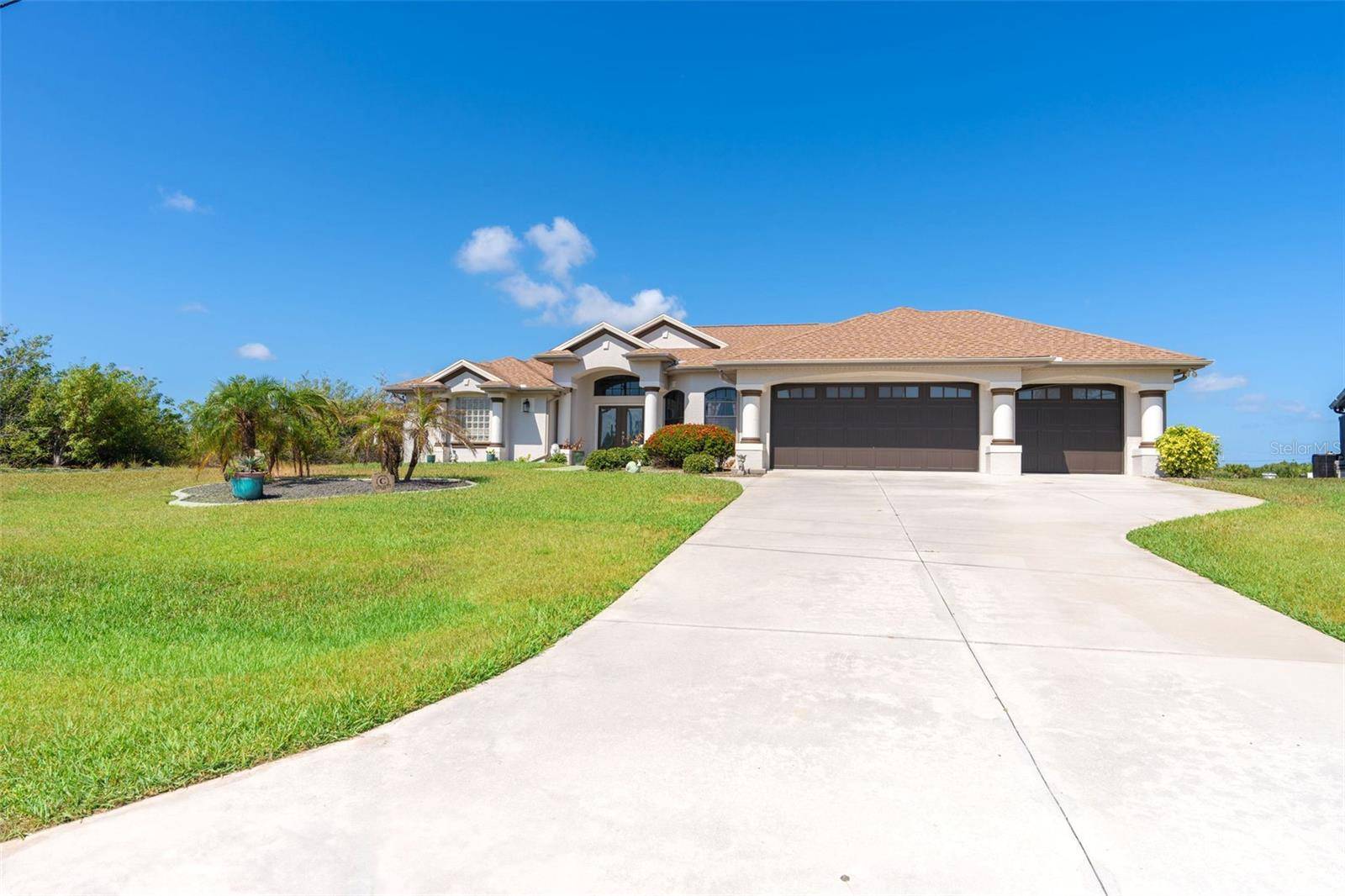 Port Charlotte, FL 33981,8196 TECUMSEH CIR