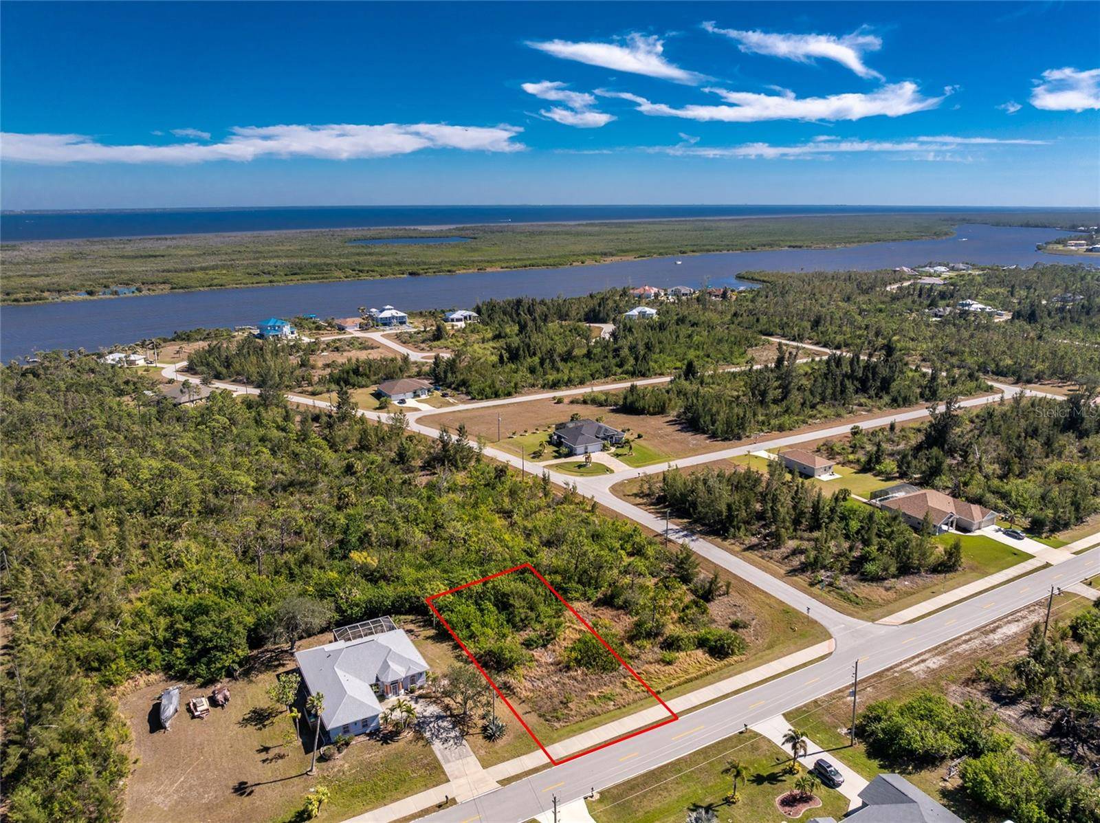 Port Charlotte, FL 33981,9346 ST PAUL DR