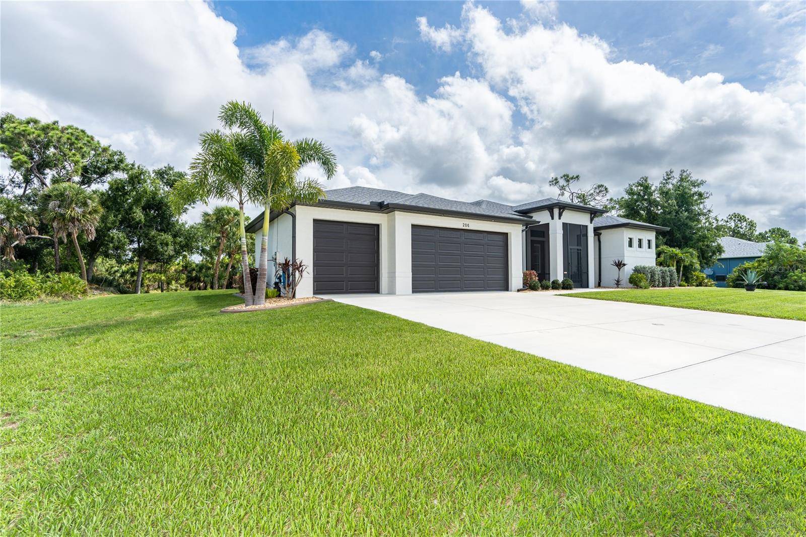 Rotonda West, FL 33947,206 BAYTREE DR