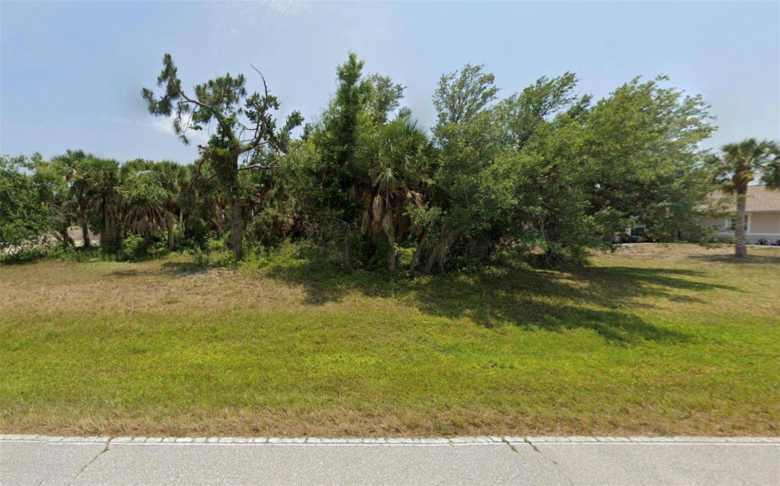 Rotonda West, FL 33947,283 ROTONDA BLVD W